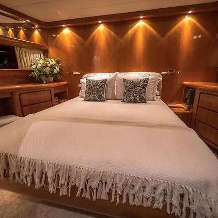 Mlc Yachts Botel *